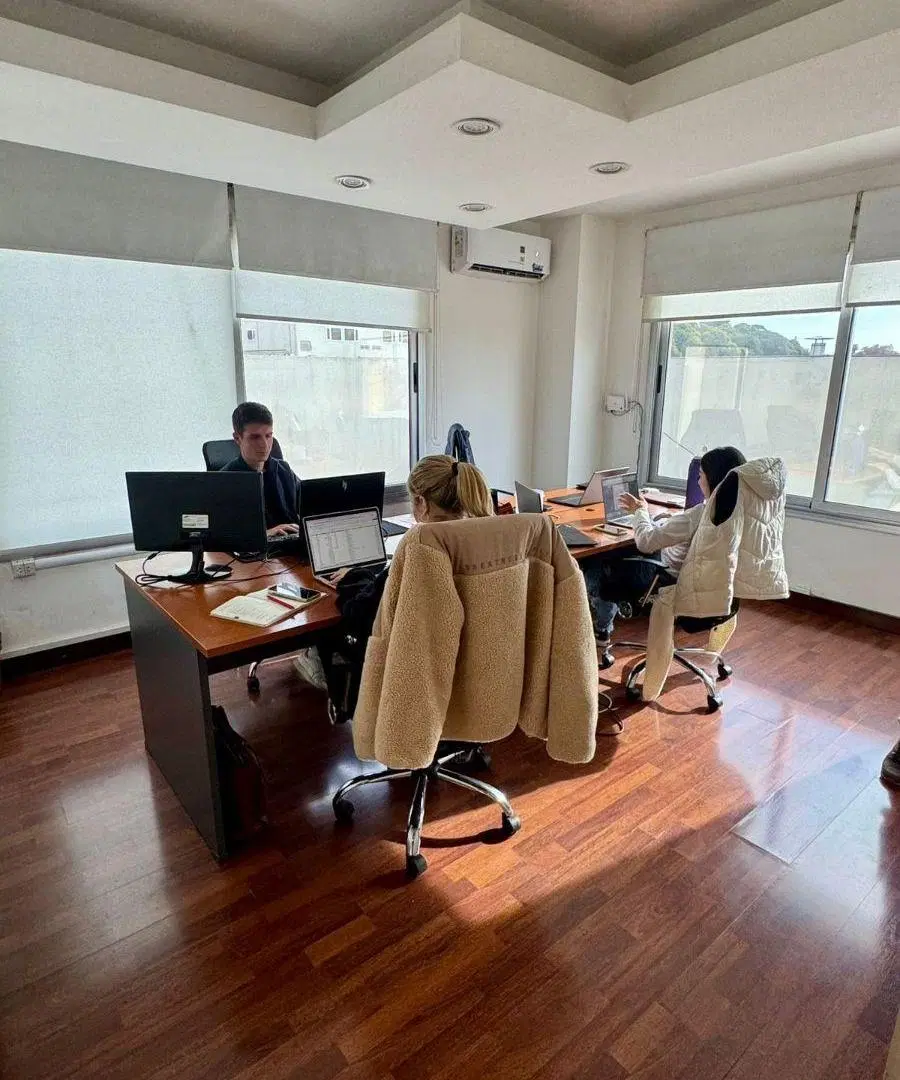oficinas comerciales. disponibles desde agosto 2