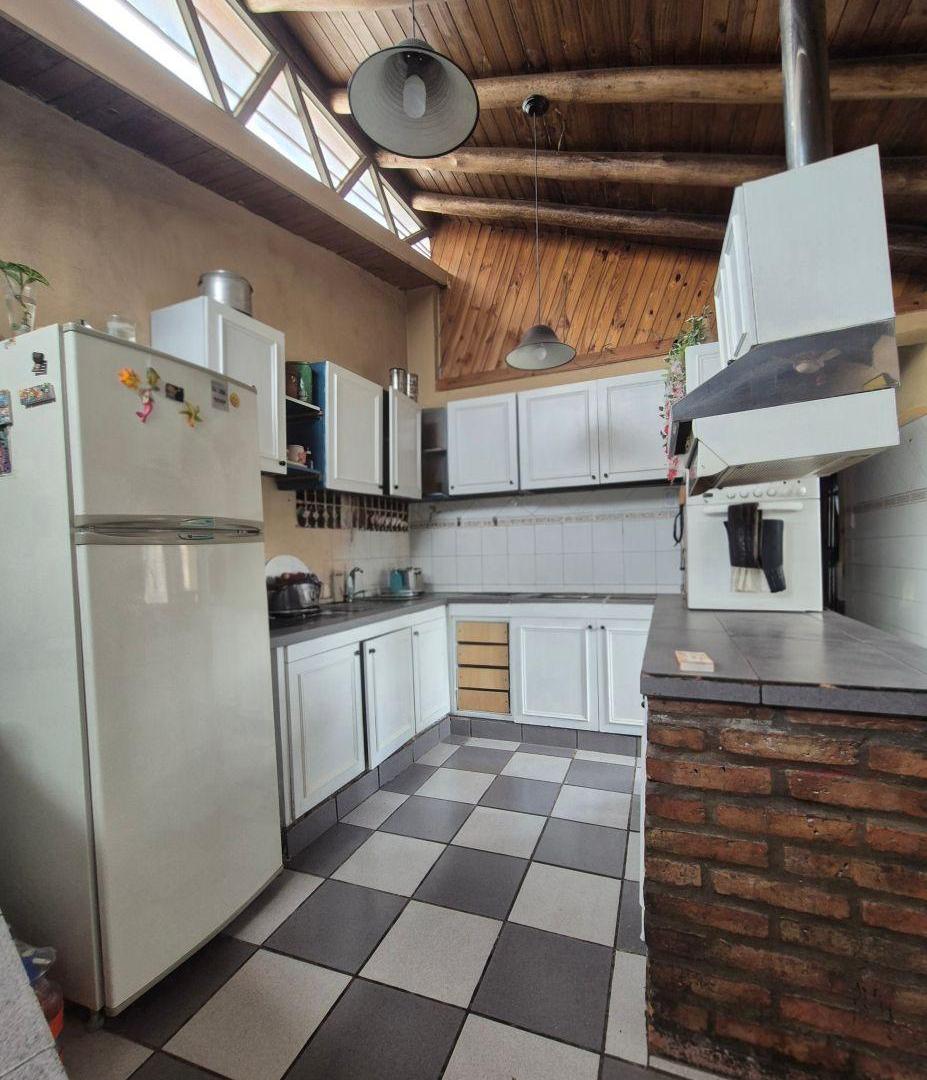 Foto de Casa con galpón y taller mecánico en venta – Las Heras, imagen 4