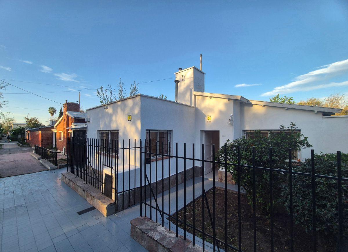 Foto de Casa en venta – 6.ª Sección, Ciudad de Mendoza, imagen 2