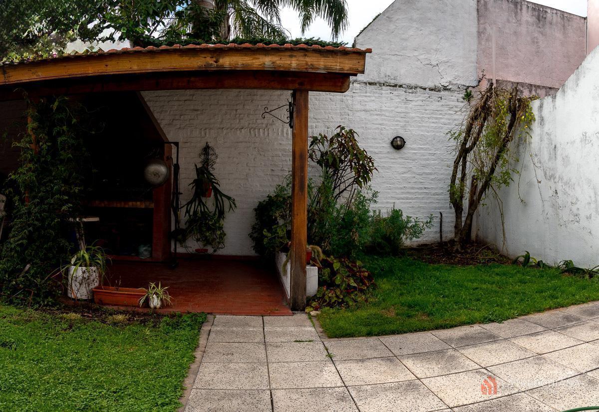 Venta de Casa. Todas Las Comodidades. Lomas Oeste. 4
