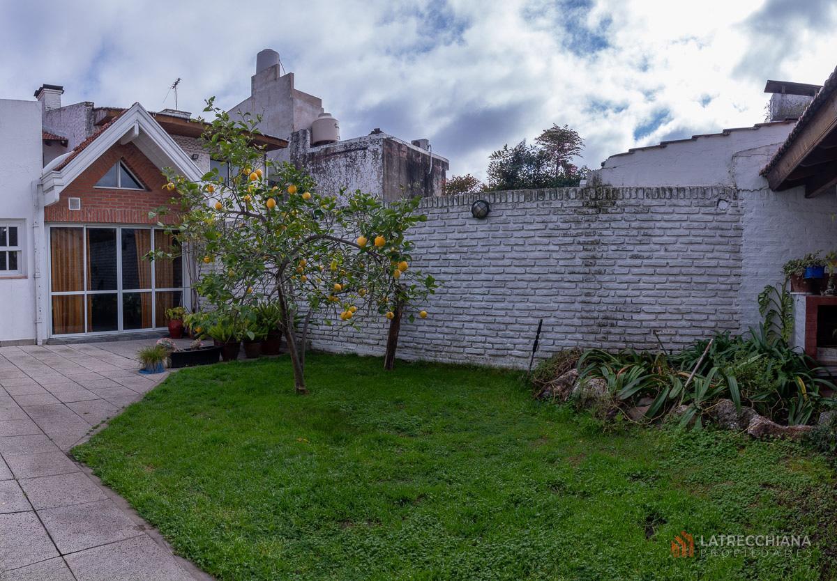 Venta de Casa. Todas Las Comodidades. Lomas Oeste. 3