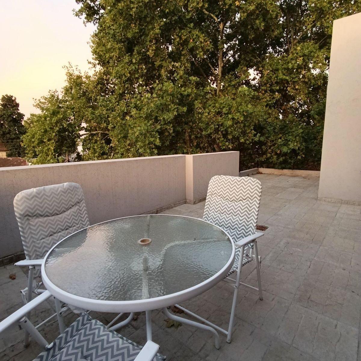 Venta o Alquiler de Casa a Estrenar. 4 Plantas, Full Amenities - Banfield O. 3