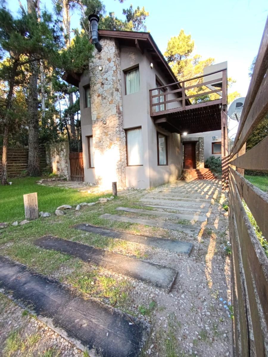 Casa en Venta o Permuta. Retasada. Impecable. Mar Azul. 2