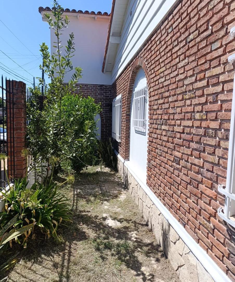 Casa en Venta. Totalmente reciclada. Excelente ubicación, Lomas de Zamora O.