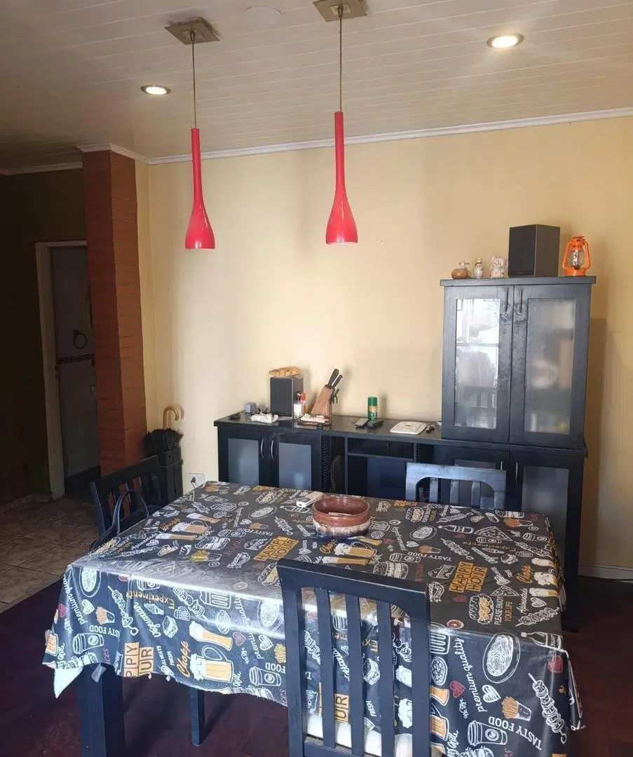 PH en venta. A refaccionar, gran oportunidad. Excelente ubicación Lanús O. 2