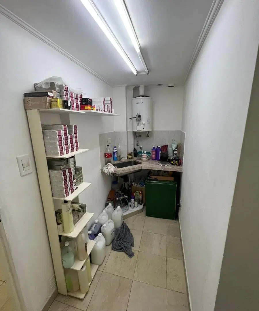 Local en Alquiler, excelente estado y ubicación. Listo para trabajar - Lomas de Zamora O. 5