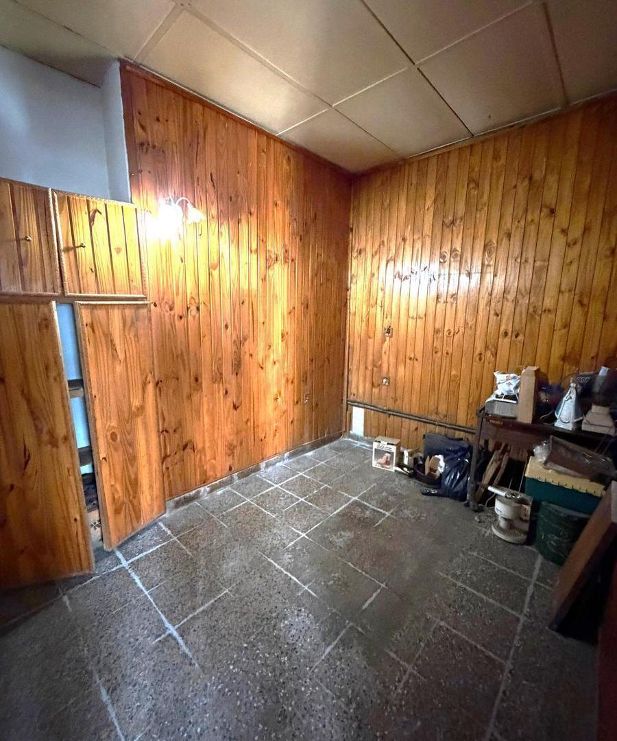 PH en Venta. Excelente ubicación. A Refaccionar, Oportunidad. Lomas Oeste.