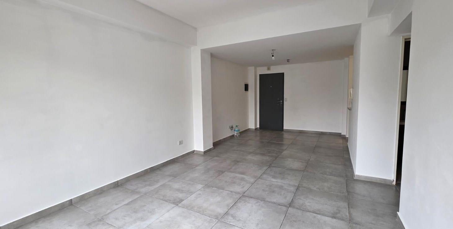 Foto de Departamento en Alquiler de 2 ambientes (IMPECABLE). L. Zamora Centro., imagen 5