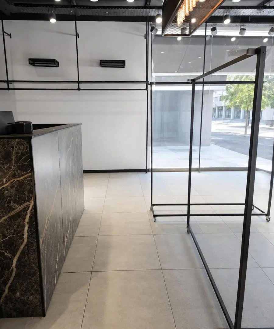 En venta o alquiler dos Locales unificados en Complejo comercial Sotavento Point, Canning (Ezeiza) 4