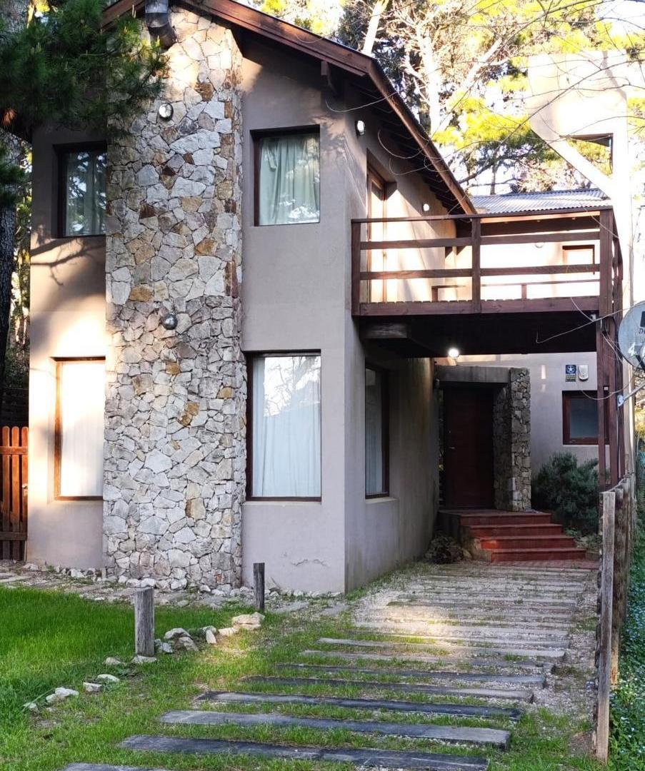 Foto de Casa en venta o permuta. Retasada. Financiación. Impecable. Mar Azul., imagen 1