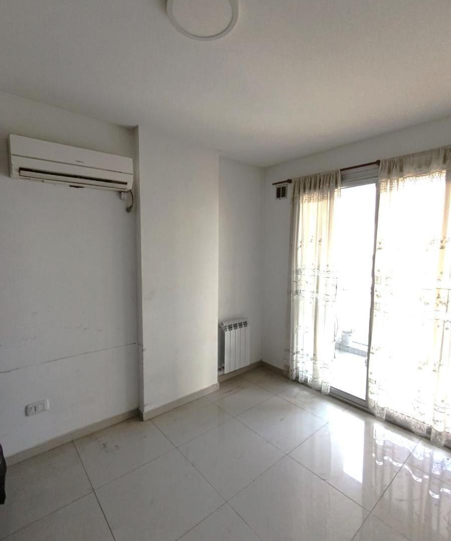 Foto de Departamento en venta. Semipiso en el Centro de lomas de Zamora., imagen 1