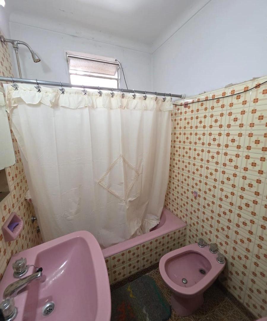 Foto de Casa en venta, estilo chalet. Excelente ubicación, Lomas O., imagen 3