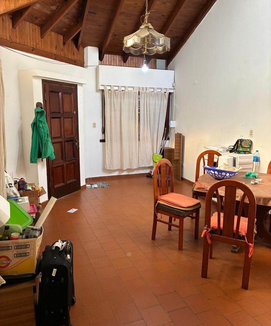 Foto de Casa en venta, tipo chalet en Banfield O. (zona residencial), imagen 3