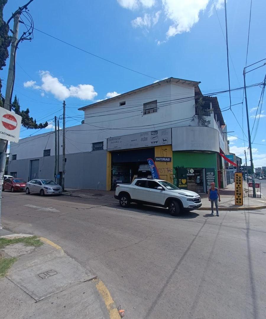 Foto de Importante propiedad en venta, Dpto, con 2 locales, 1 depósito y, imagen 5