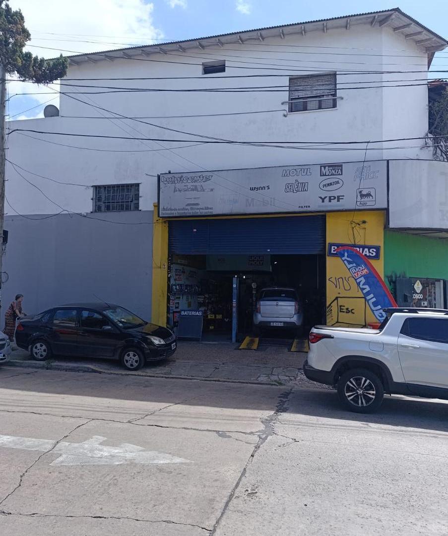 Foto de Importante propiedad en venta, Dpto, con 2 locales, 1 depósito y, imagen 1