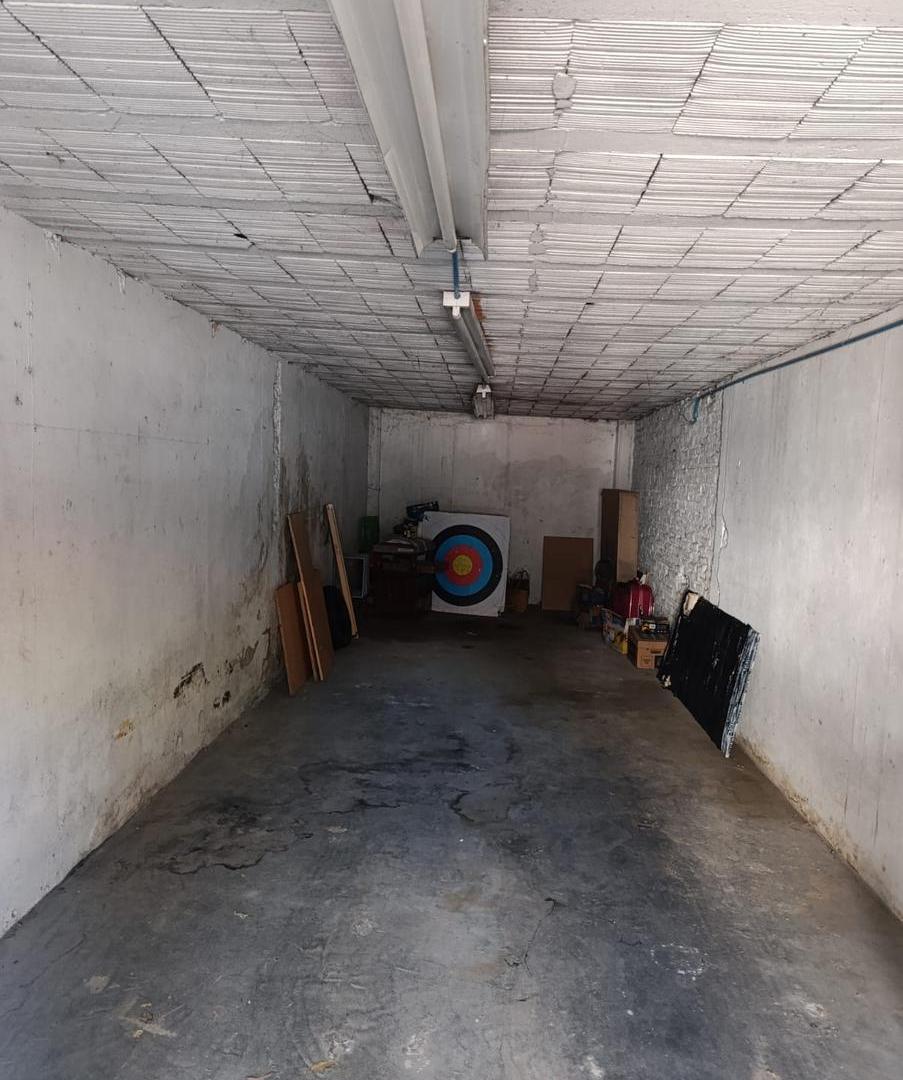 Foto de Importante propiedad en venta, Dpto, con 2 locales, 1 depósito y, imagen 3