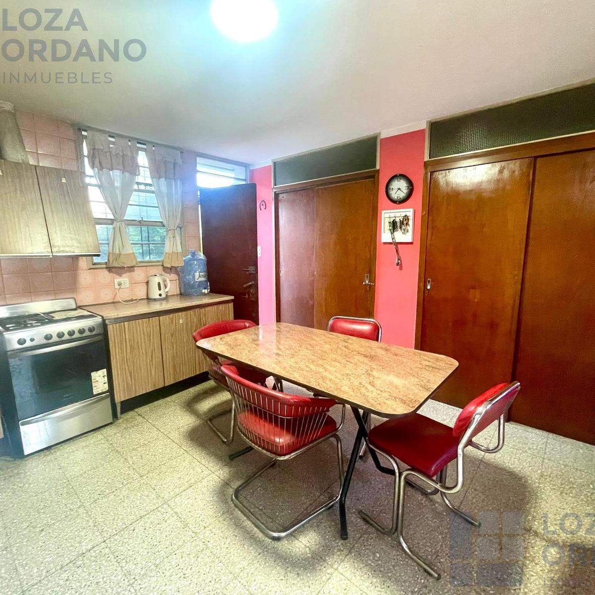 Venta de Casa en Alto Alberdi a Una Cuadra de Plaza Jeronimo del Barco 1