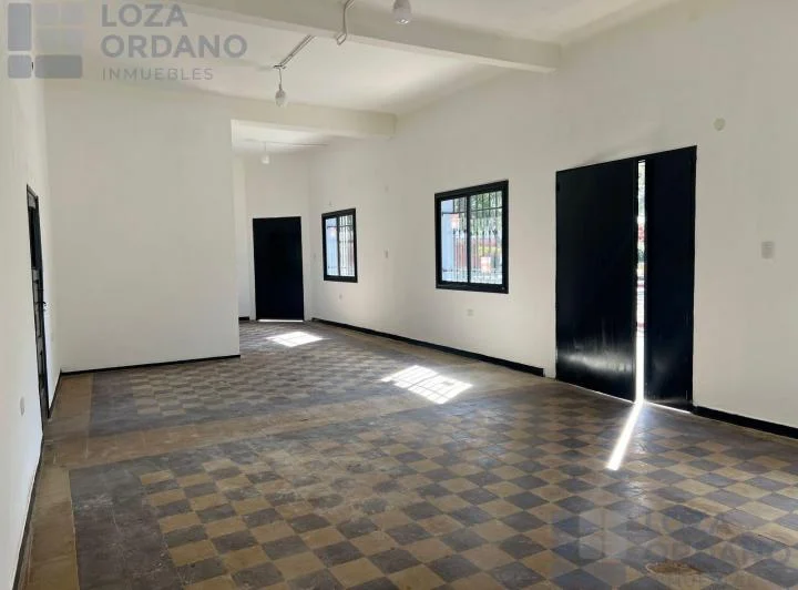 LOCAL COMERCIAL 1