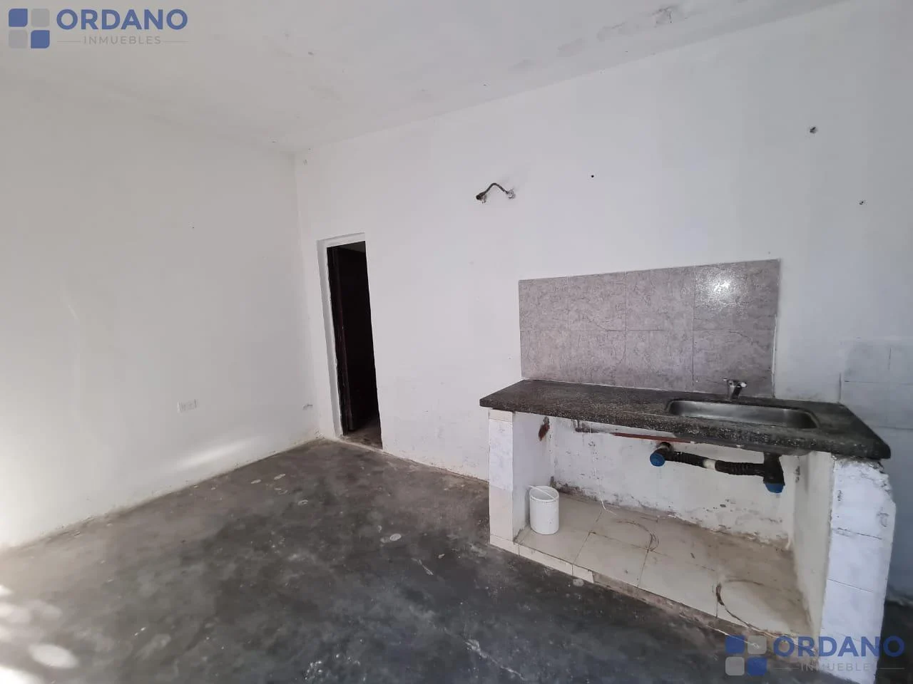 Foto de Casa y departamento en Malvinas Argentinas, imagen 4