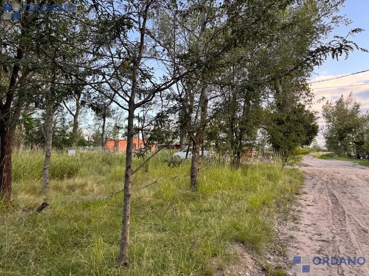 LOTE EN  VENTA CIUDAD PARQUE LOS REARTES 2