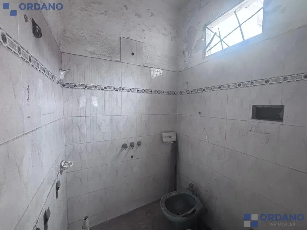 LOCAL Comercial en VENTA B° General Bustos 2