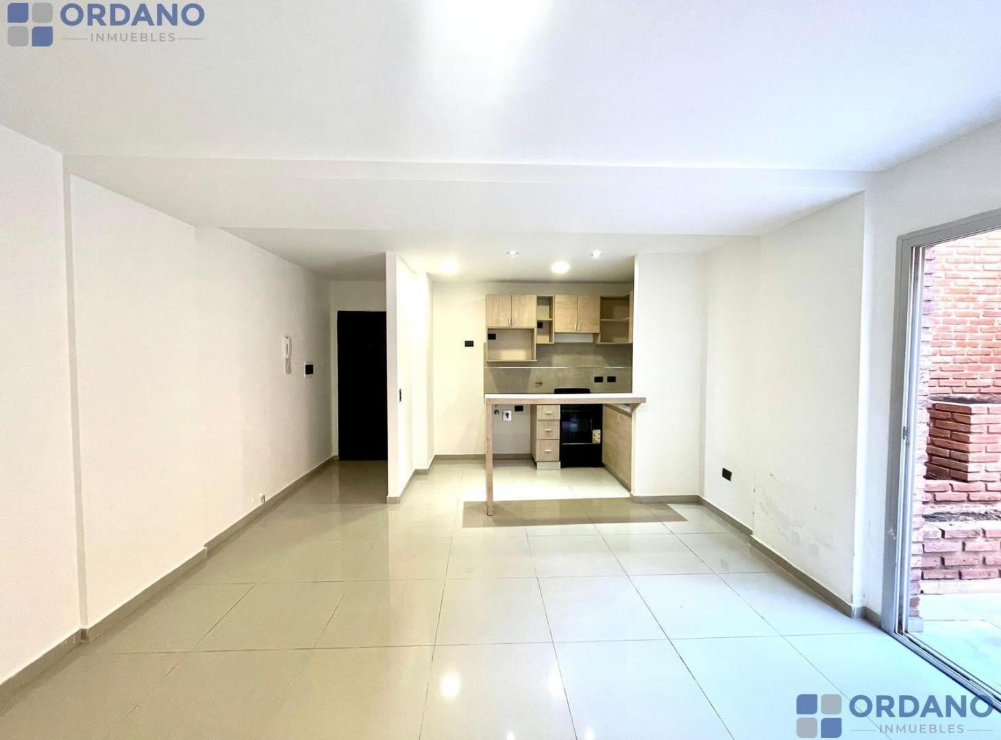 Departamento 2 dormitorios con patio Planta Baja B° Pueyrredón