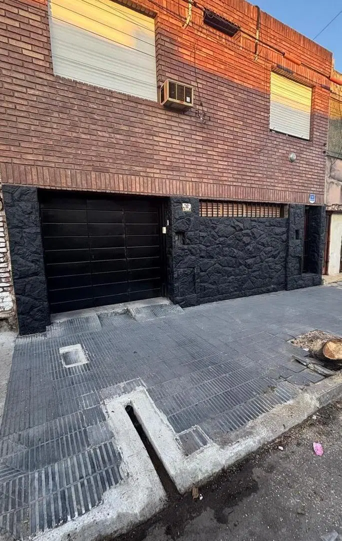 Casa en  Barrio Pueyrredon en 2 Plantas 5