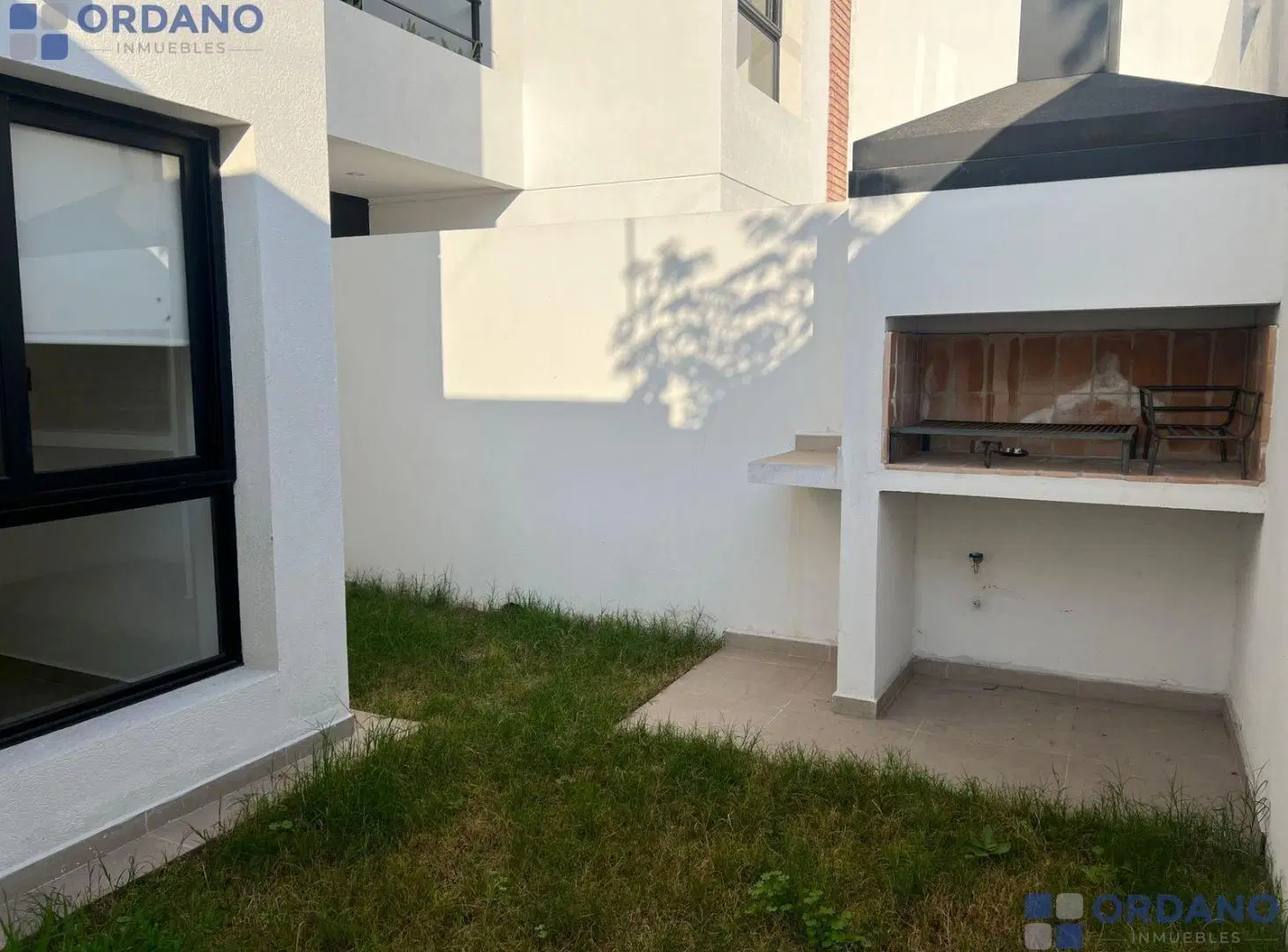 Departamento con patio en Alquiler 2