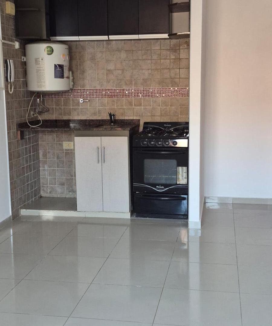 Foto de Departamento En Alquiler B. Gral. Paz 1dorm, imagen 2