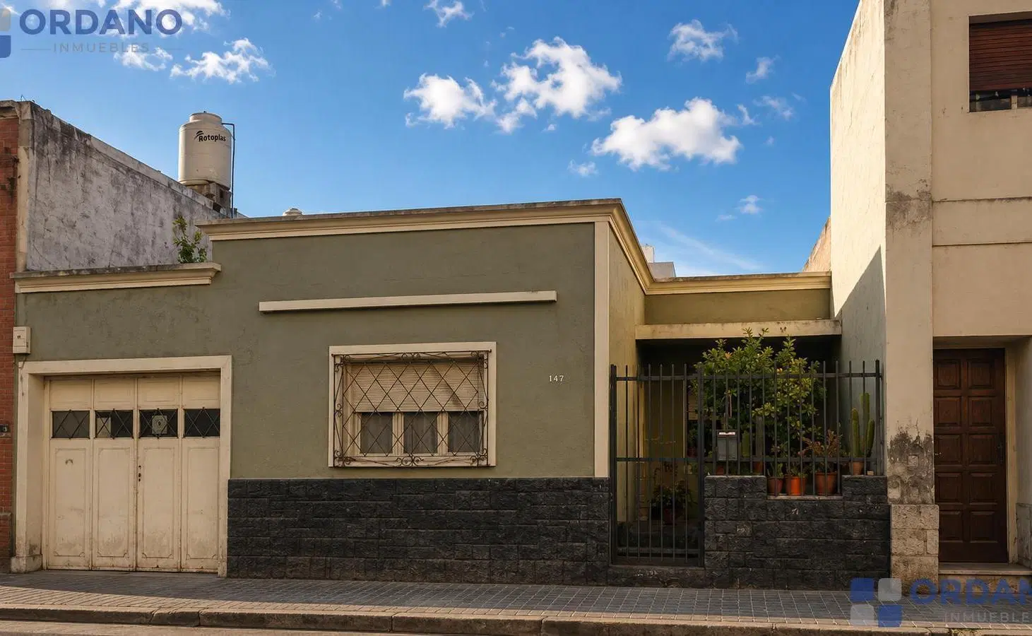 Casa en Alberdi 4