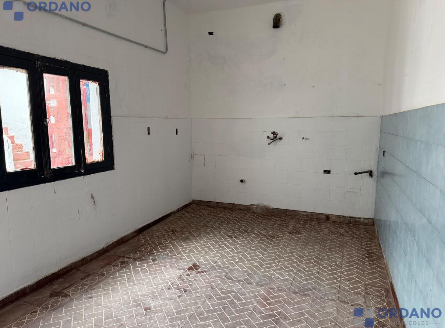 Foto de LOCAL EN ALQUILER B° PUEYRREDON, imagen 4