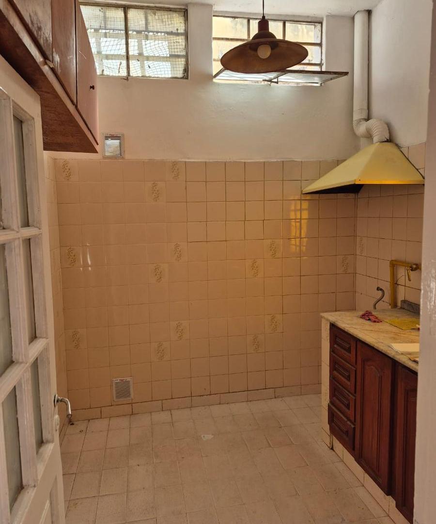 Foto de Casa mas departamentos en Bella Vista, imagen 2