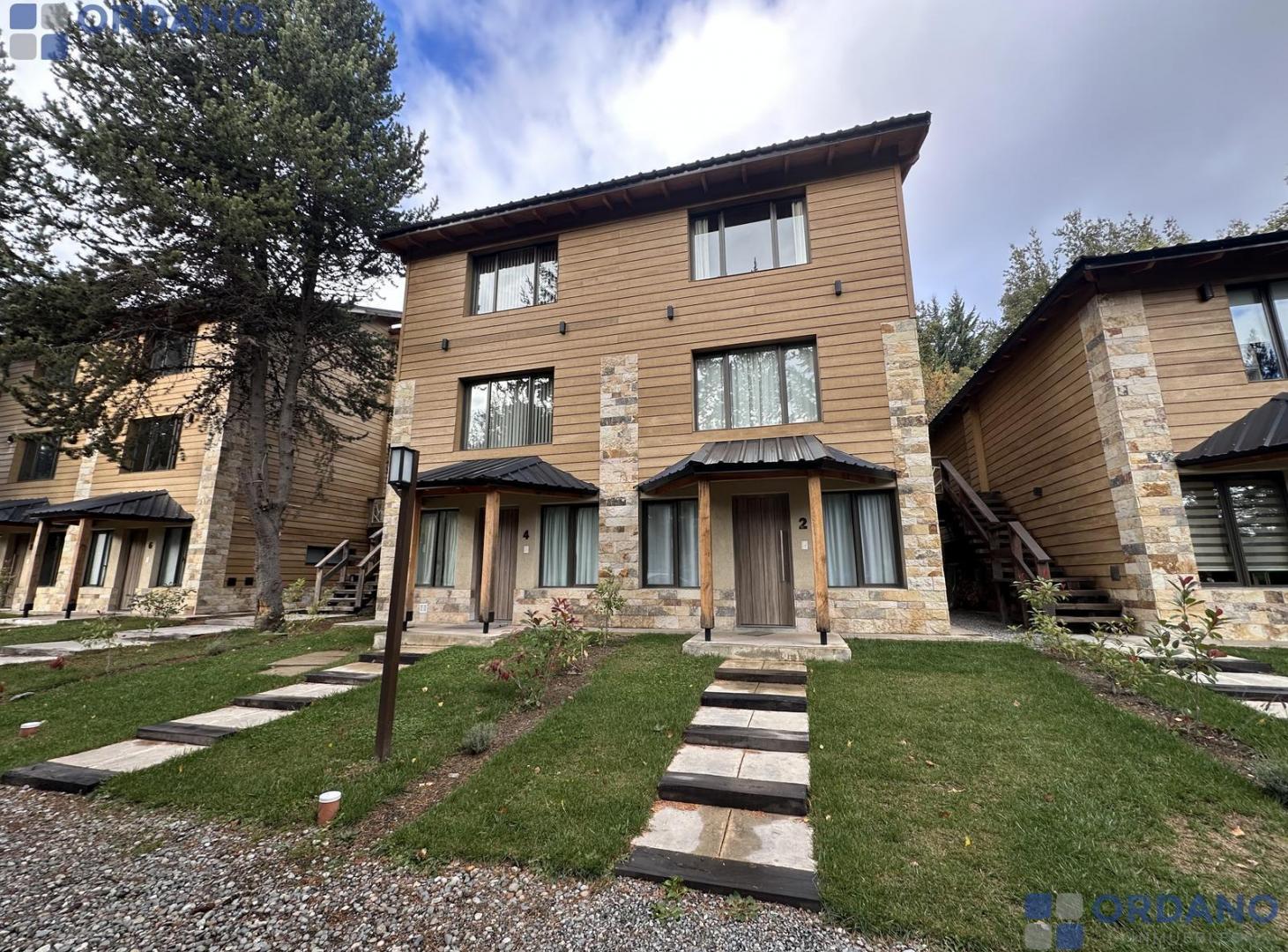 Foto de Casa tipo dúplex en Villa la Angostura, imagen 2