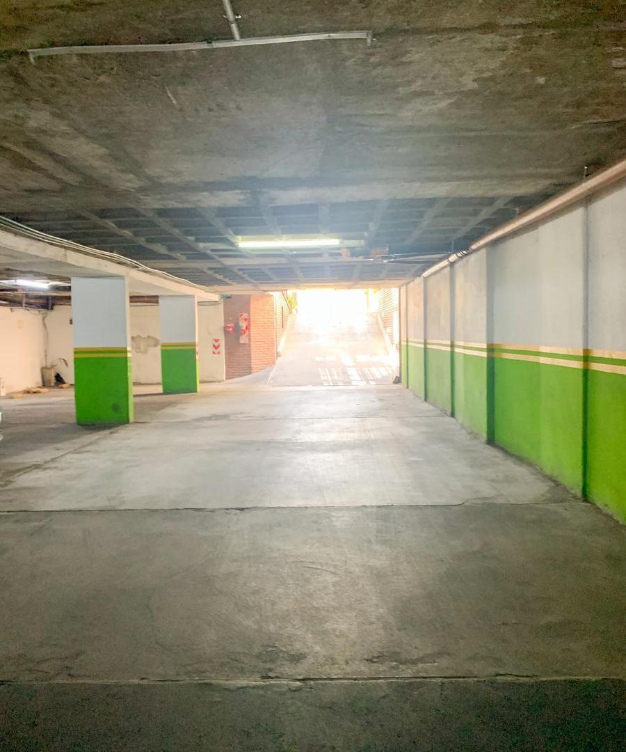 Foto de Cocheras CON ESCRITURA en venta Barrio Pueyrredon, imagen 3