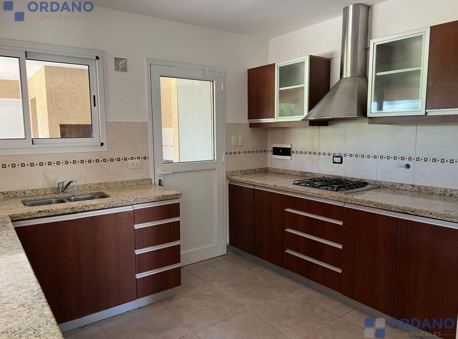 Foto de CASA EN ALQUILER COUNTRY CAUSANA, imagen 4