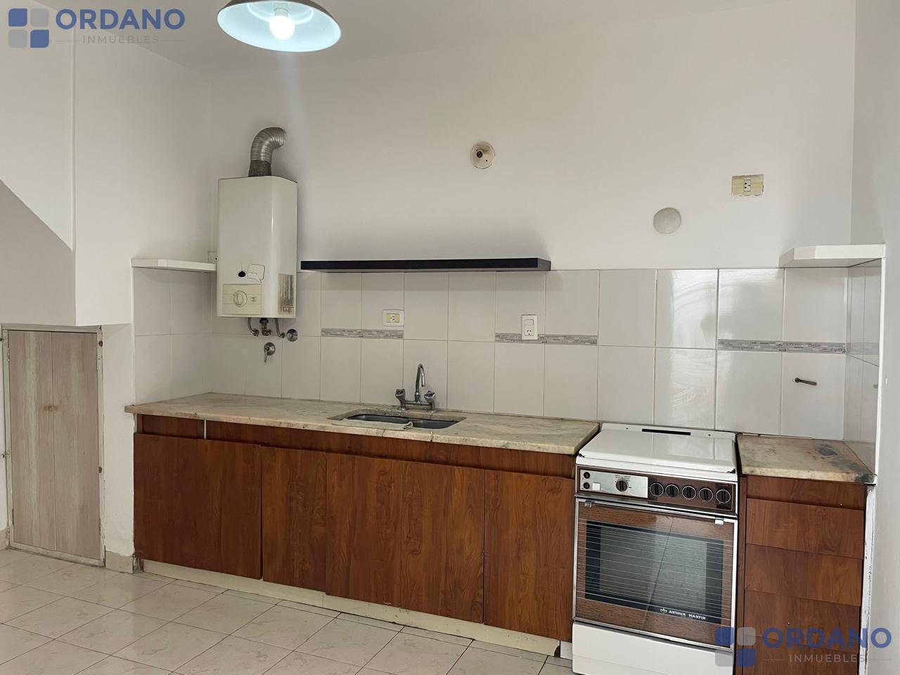 Foto de Casa en alquiler 2dorm + Cochera, imagen 4