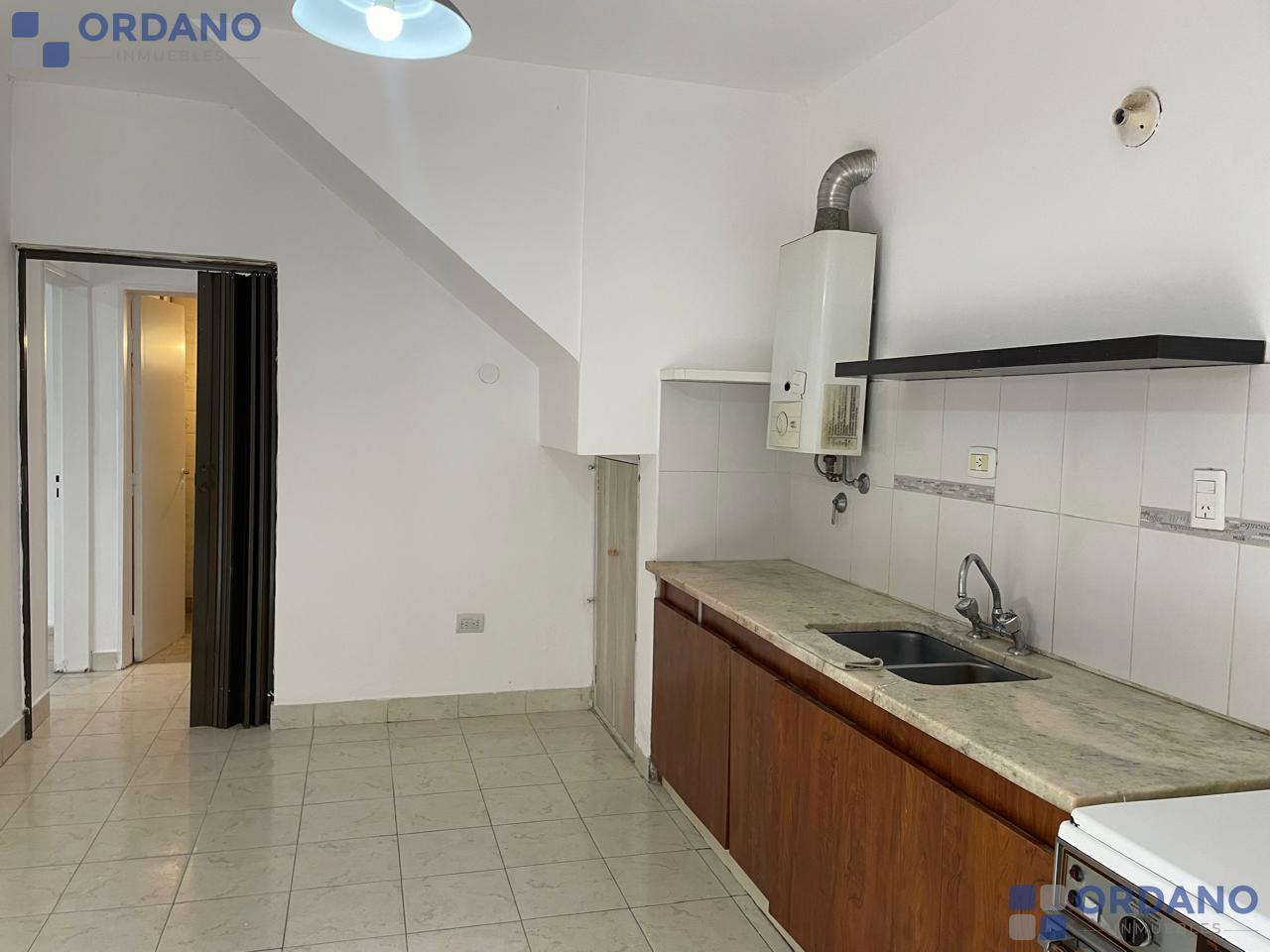 Foto de Casa en alquiler 2dorm + Cochera, imagen 3