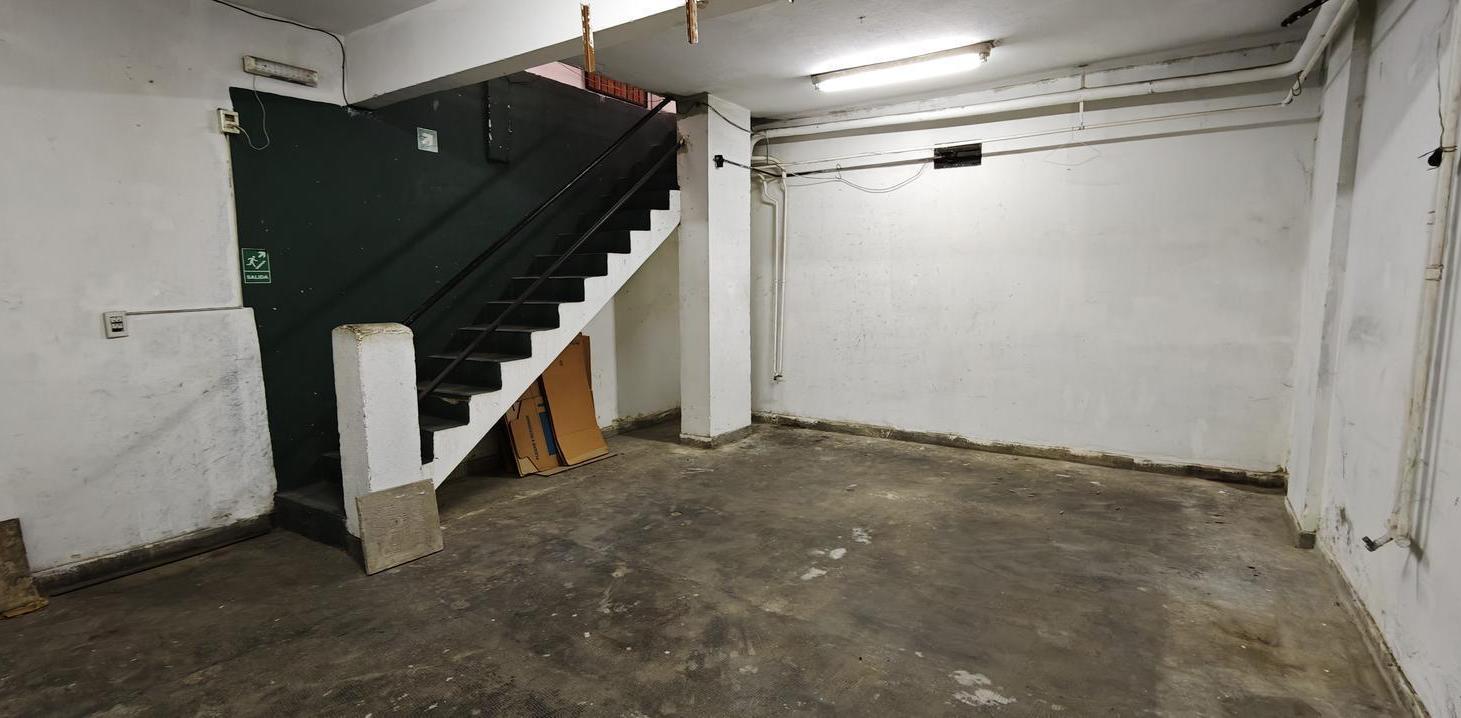Foto de Alquiler Local Comercial. Monserrat. Solis y Av. Belgrano, imagen 3