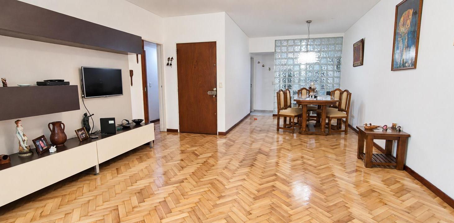 Foto de Venta. Semipiso de 4 ambientes con dependencia, balcón y espacio, imagen 4