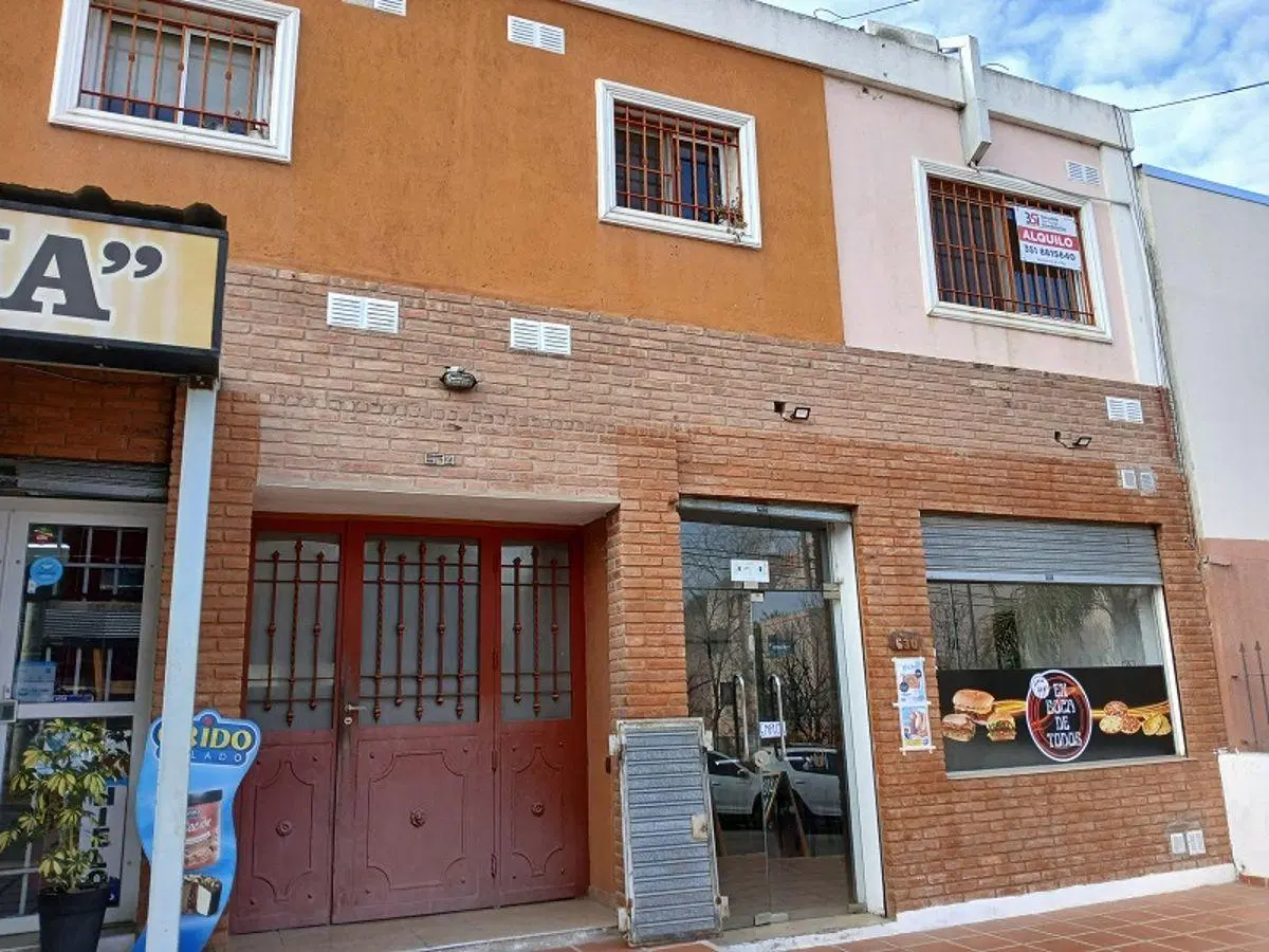 Amplio departamento en Quebrada de las Rosas 1