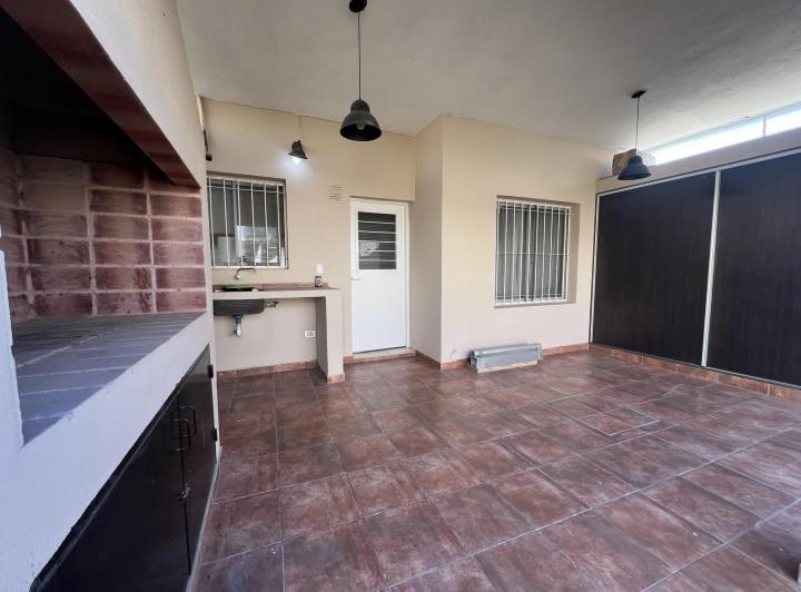 Alquiler Casa 2 Dormitorios – Altos de La Calera, a metros del Parque Icardi 5