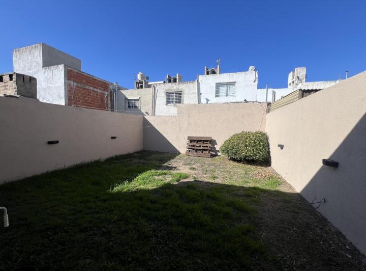 Alquiler Casa 2 Dormitorios – Altos de La Calera, a metros del Parque Icardi 3