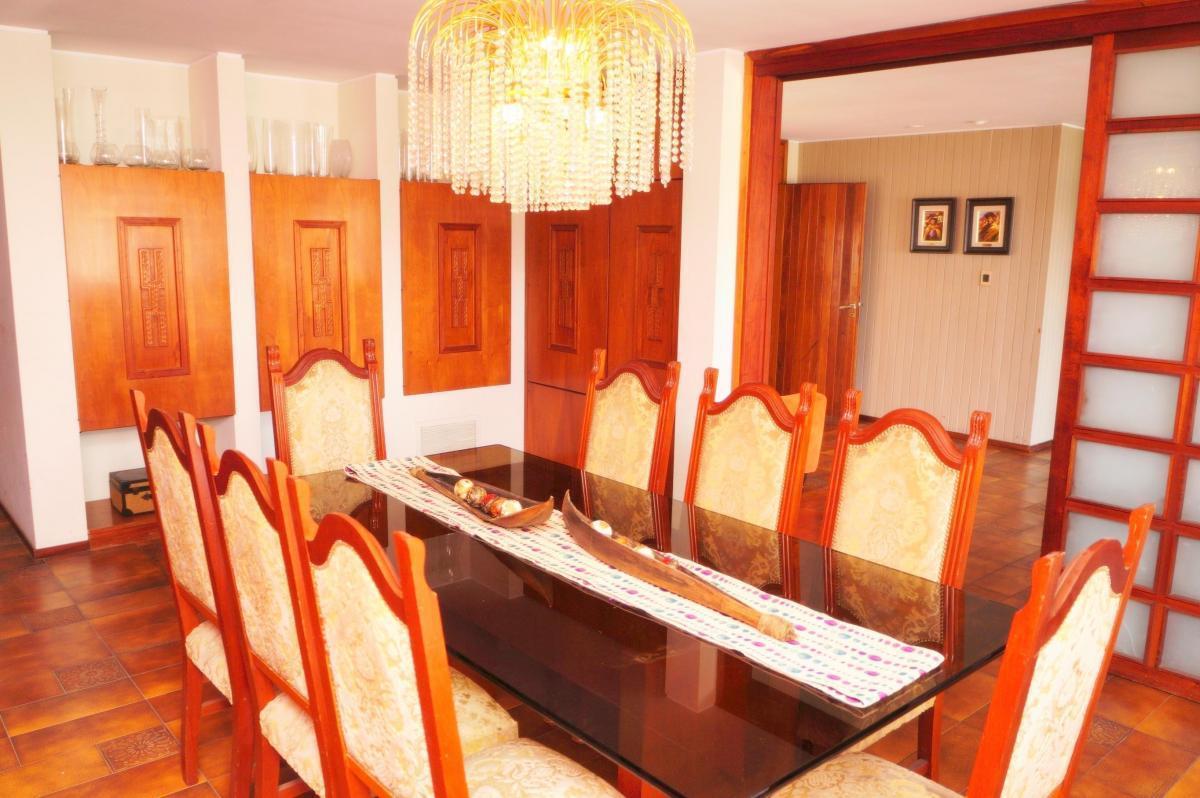 Se Vende Gran Casa en El Corazon de Barrio General Paz 3