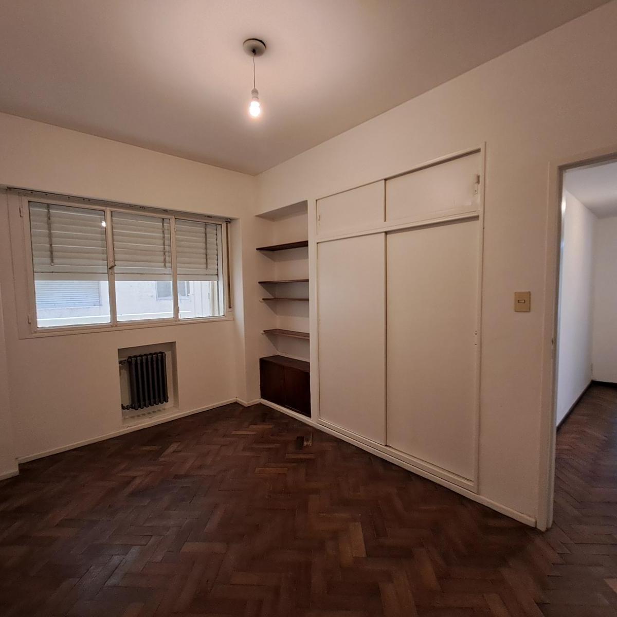 Venta Departamento 3 Habitaciones con Cochera B° Centro 1