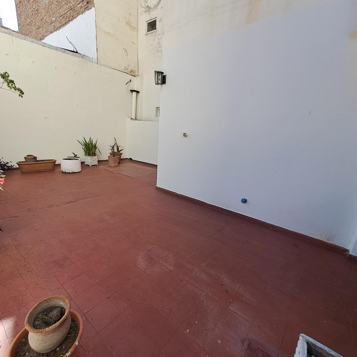 Venta Departamento 3 Habitaciones con Cochera B° Centro 4