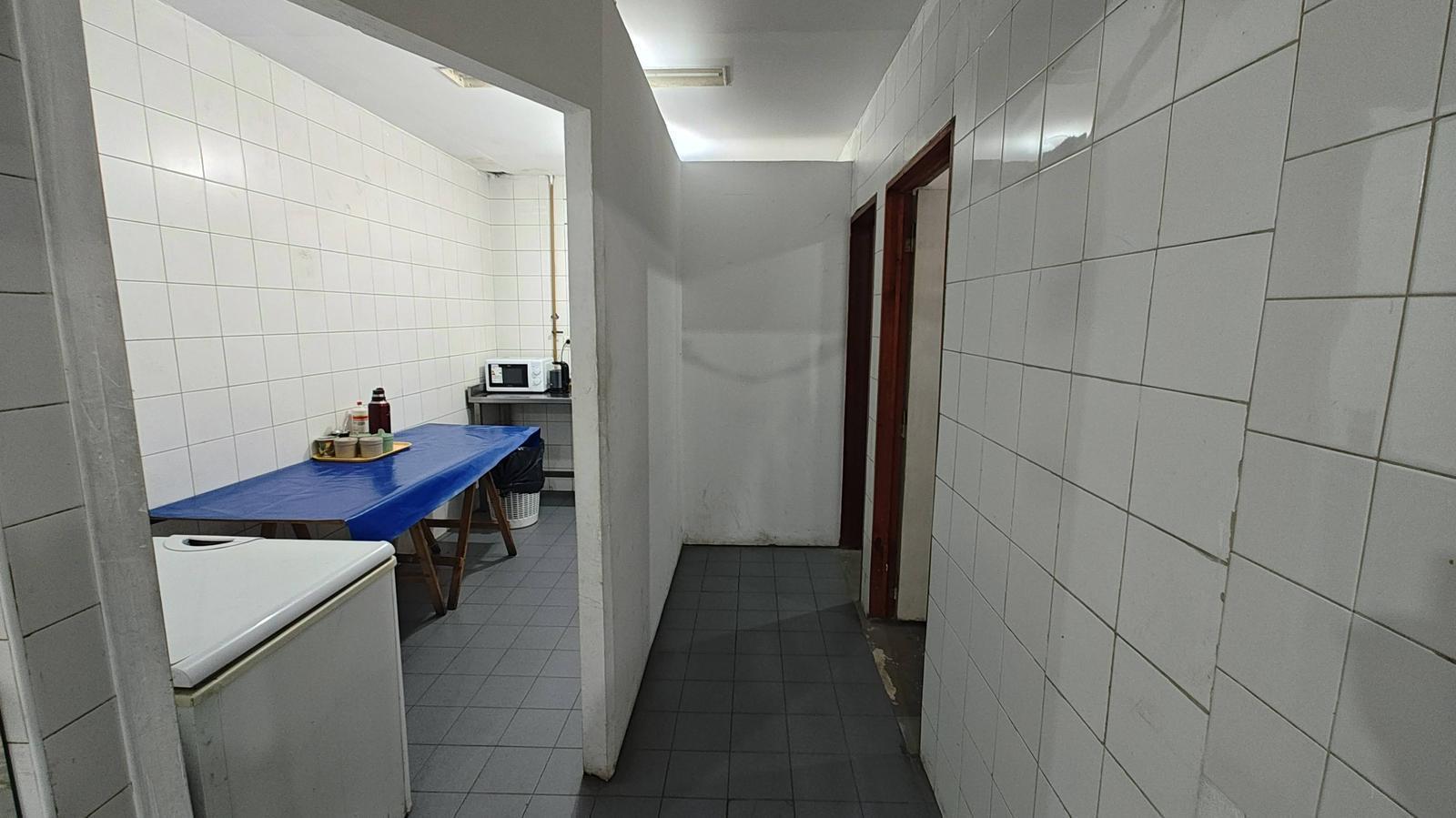 Foto de Venta Galpón Comercial 509 m² en Av. Fuerza Aérea (Ruta 20), imagen 3