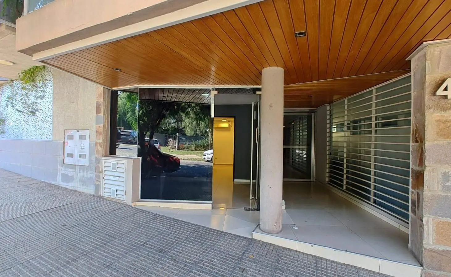 Local Comercial en Alquiler - Barrio General Paz 2
