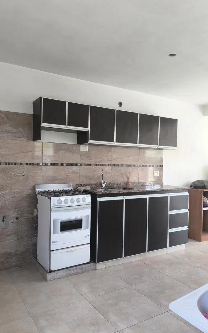 PH EN VENTA CON PATIO Y BALCÓN – EXCELENTE UBICACIÓN EN CARLOS PAZ 2