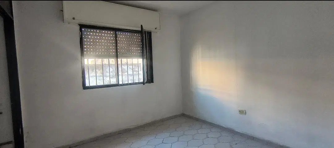 Propiedad ubicada a media cuadra de Av, Carcano. 5