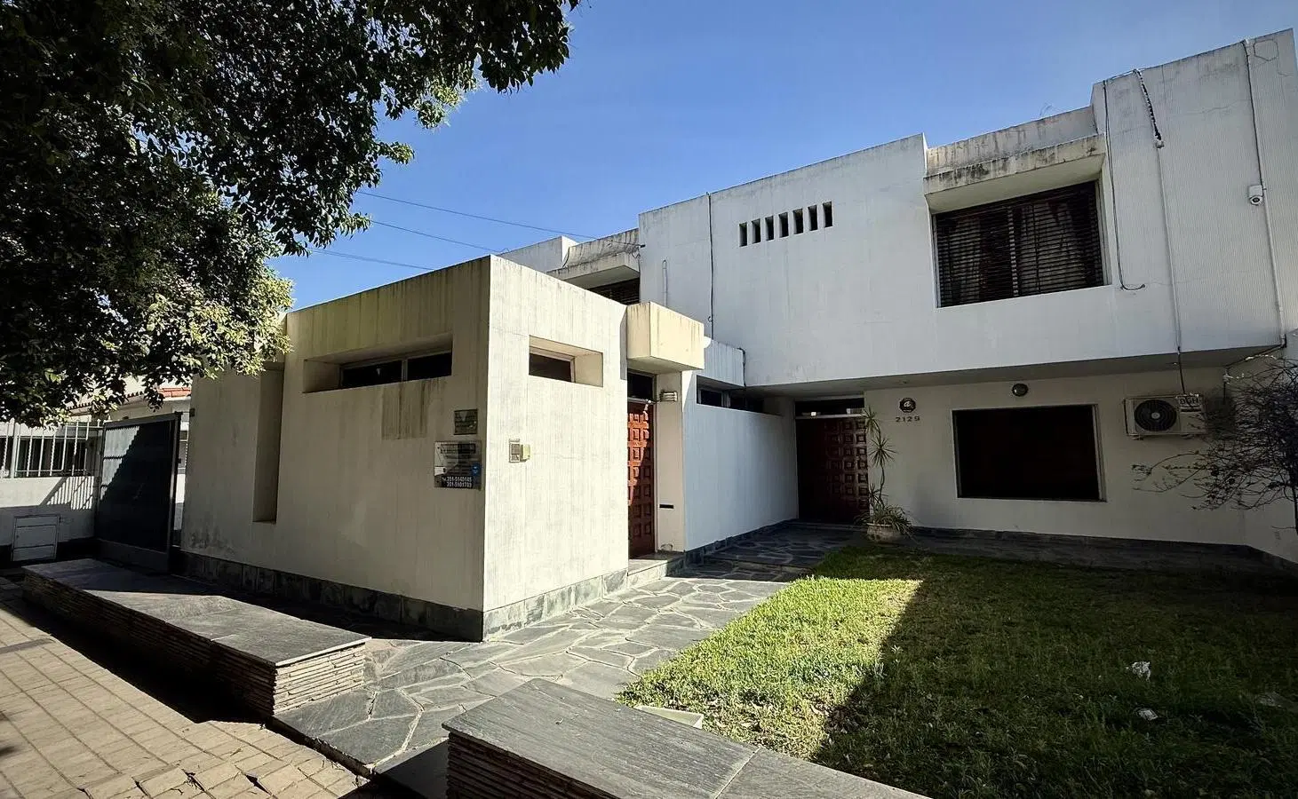 VENTA CASA 5 DORMITORIOS EN LA MEJOR ZONA DE ALBERDI 4
